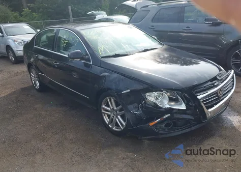 2008 Volkswagen Passat Lux из США, поврежденный, VIN WVWEK73C48P026537